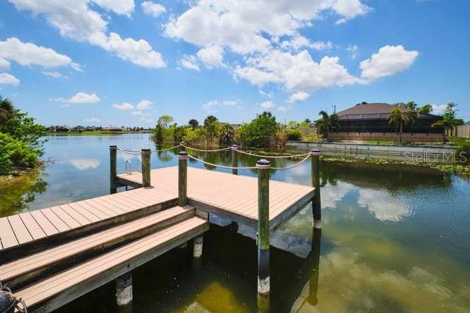 844 NE 6TH AVE, CAPE CORAL, FL, 33909