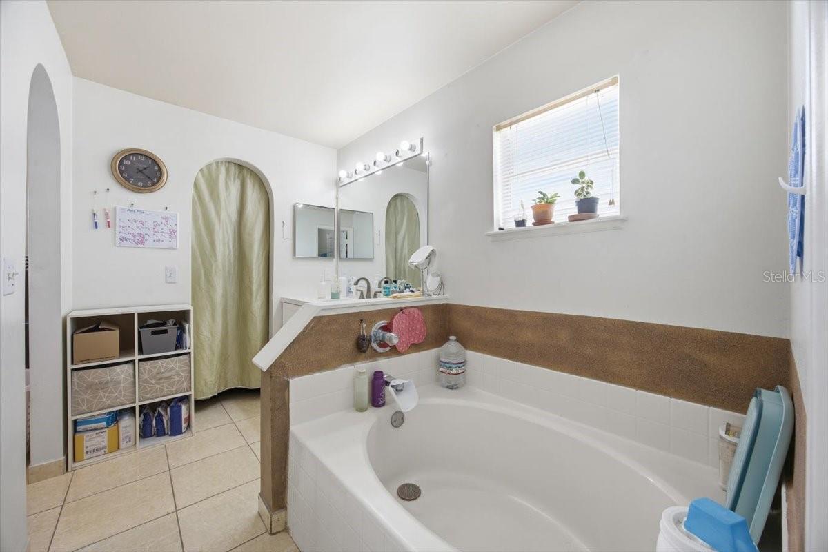 182 BIRMINGHAM DR, KISSIMMEE, FL, 34758