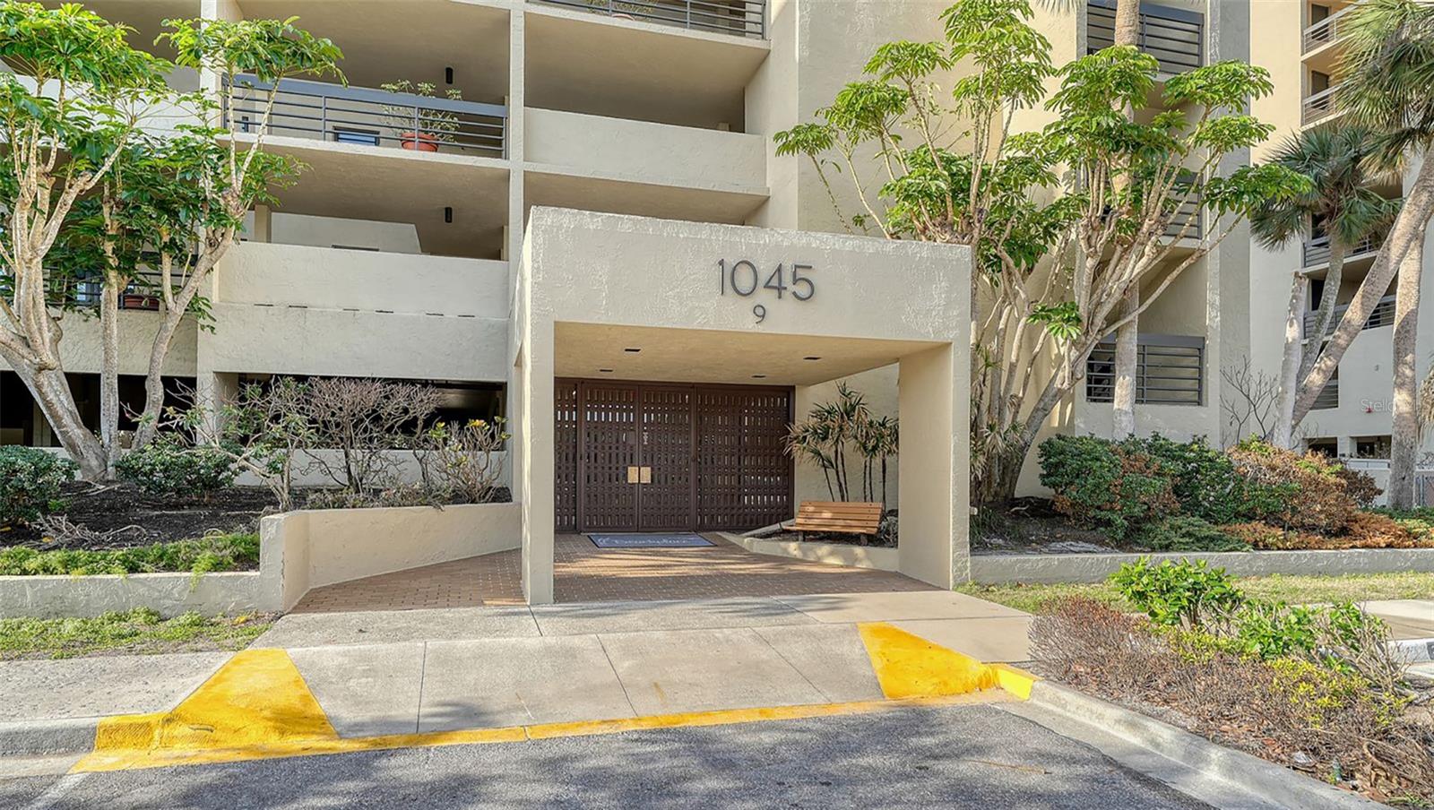 1045 GULF OF MEXICO DR #301, LONGBOAT KEY, FL, 34228