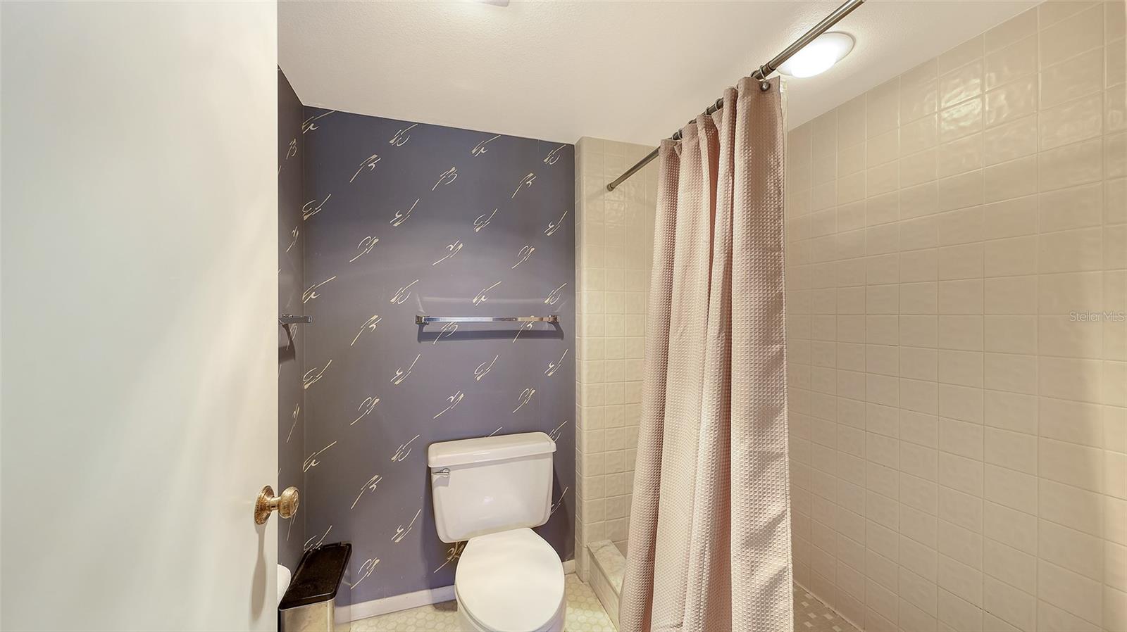 1045 GULF OF MEXICO DR #301, LONGBOAT KEY, FL, 34228
