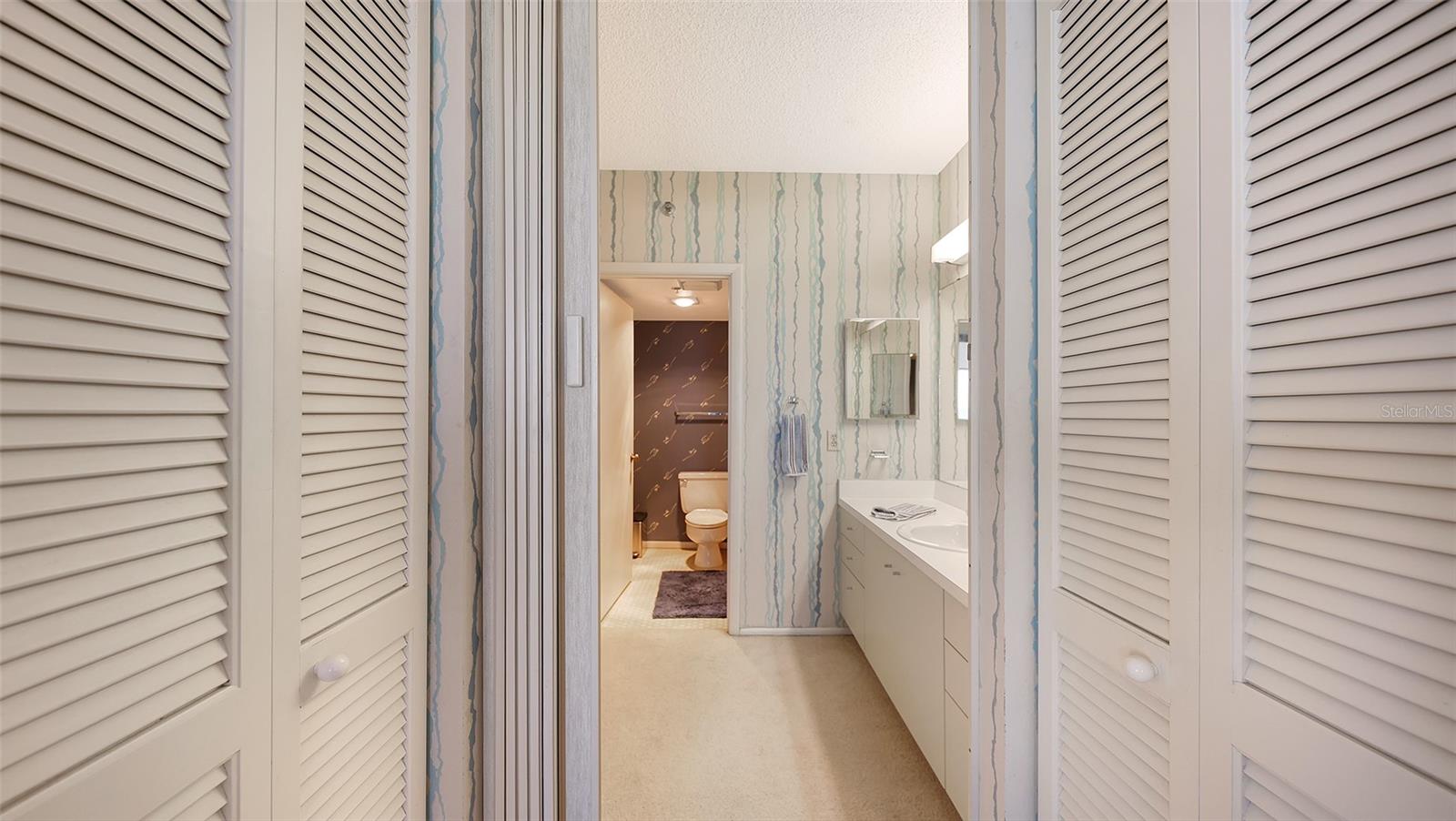 1045 GULF OF MEXICO DR #301, LONGBOAT KEY, FL, 34228