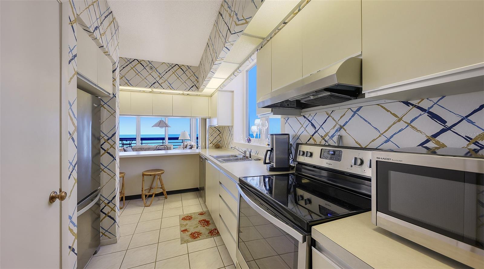 1045 GULF OF MEXICO DR #301, LONGBOAT KEY, FL, 34228
