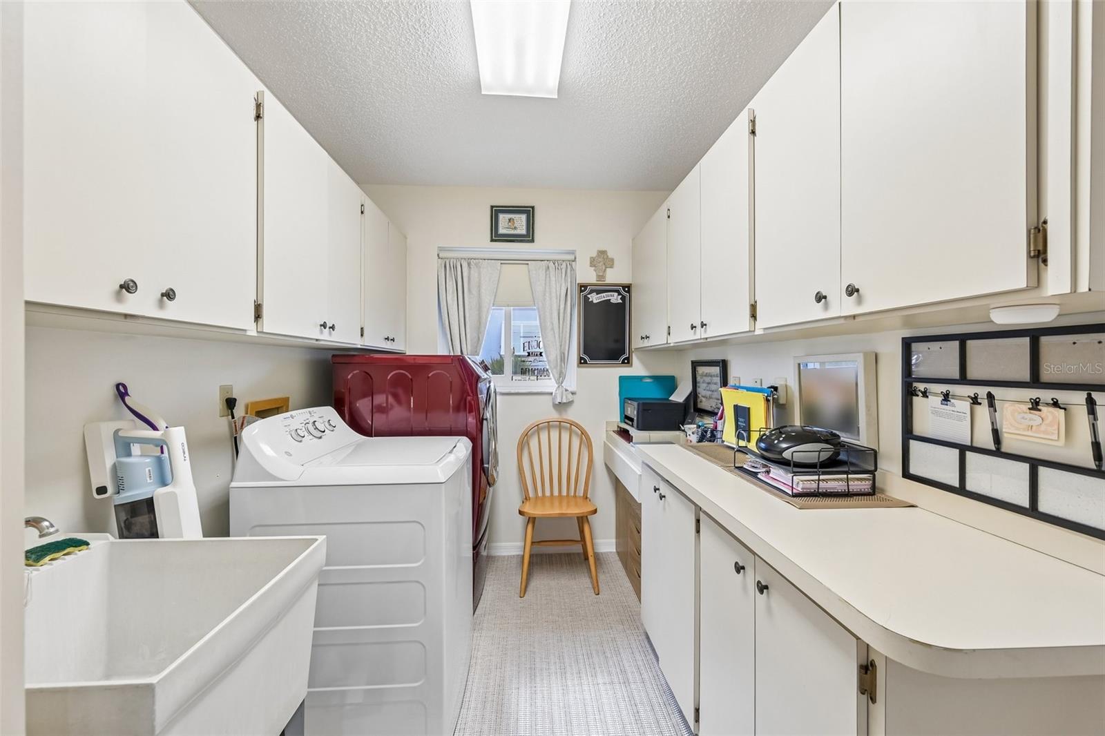 1607 CLOISTER DR, SUN CITY CENTER, FL, 33573