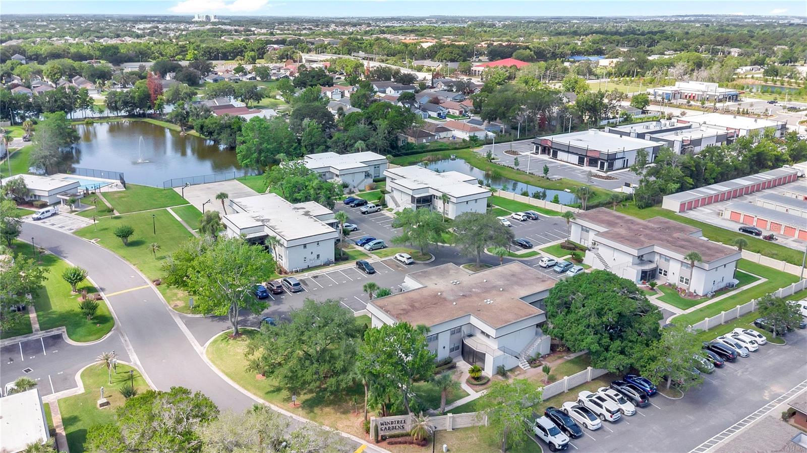 11 WINDTREE LN #B, WINTER GARDEN, FL, 34787