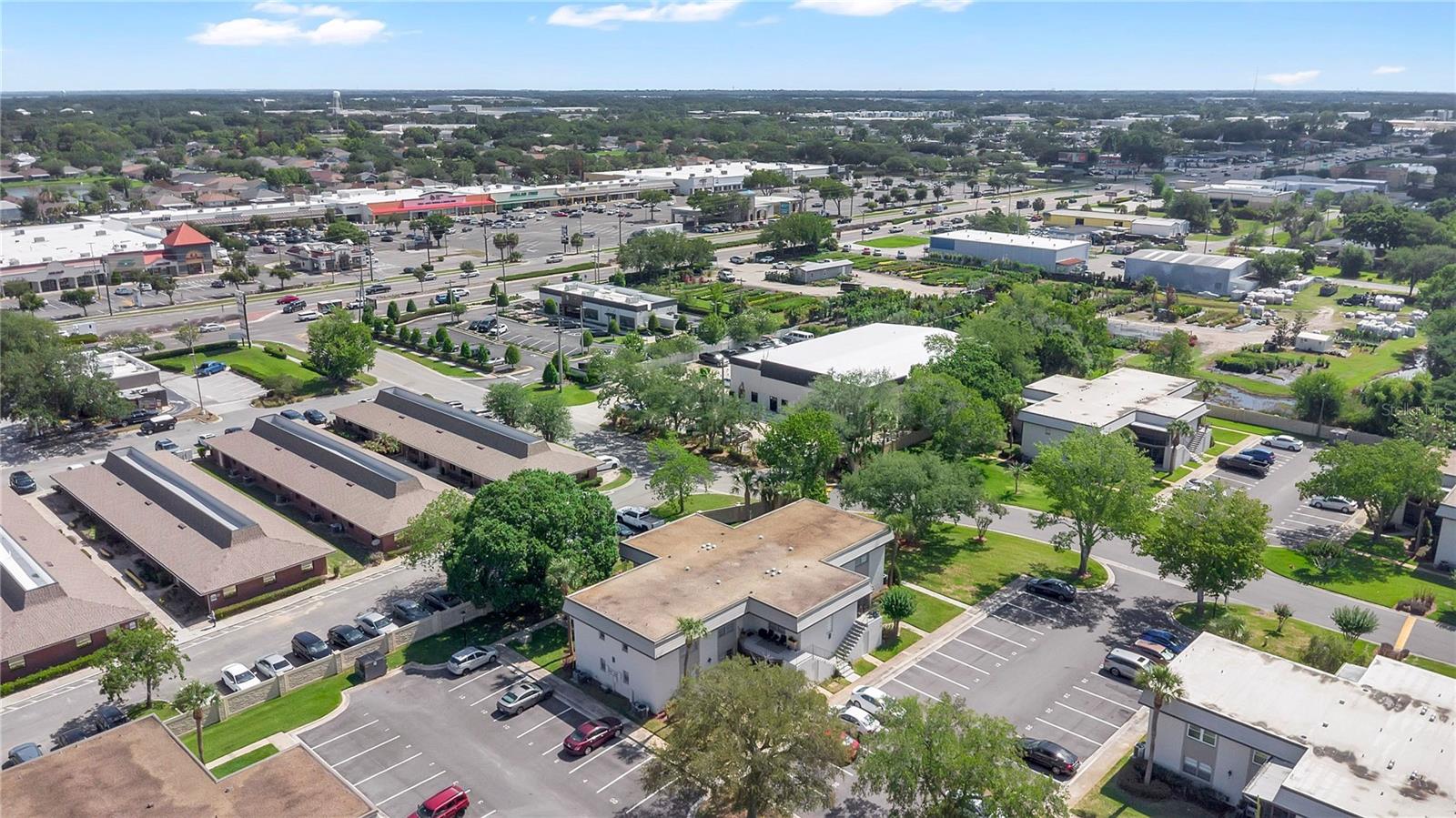 11 WINDTREE LN #B, WINTER GARDEN, FL, 34787