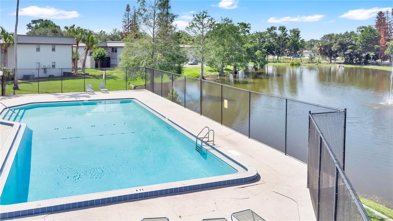 11 WINDTREE LN #B, WINTER GARDEN, FL, 34787