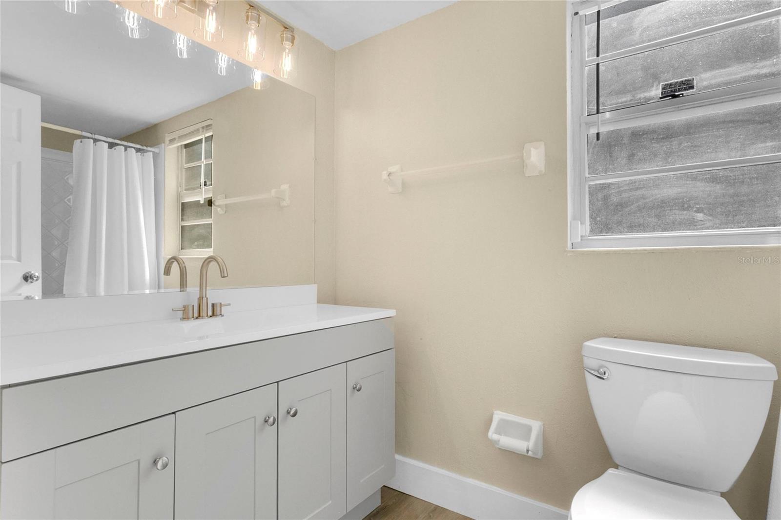11 WINDTREE LN #B, WINTER GARDEN, FL, 34787