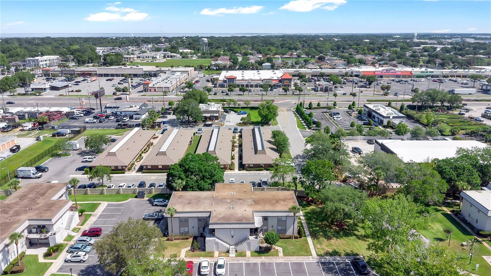 11 WINDTREE LN #B, WINTER GARDEN, FL, 34787