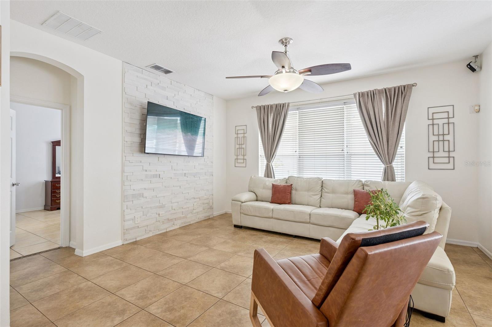 7514 BEAR CLAW RUN, ORLANDO, FL, 32825