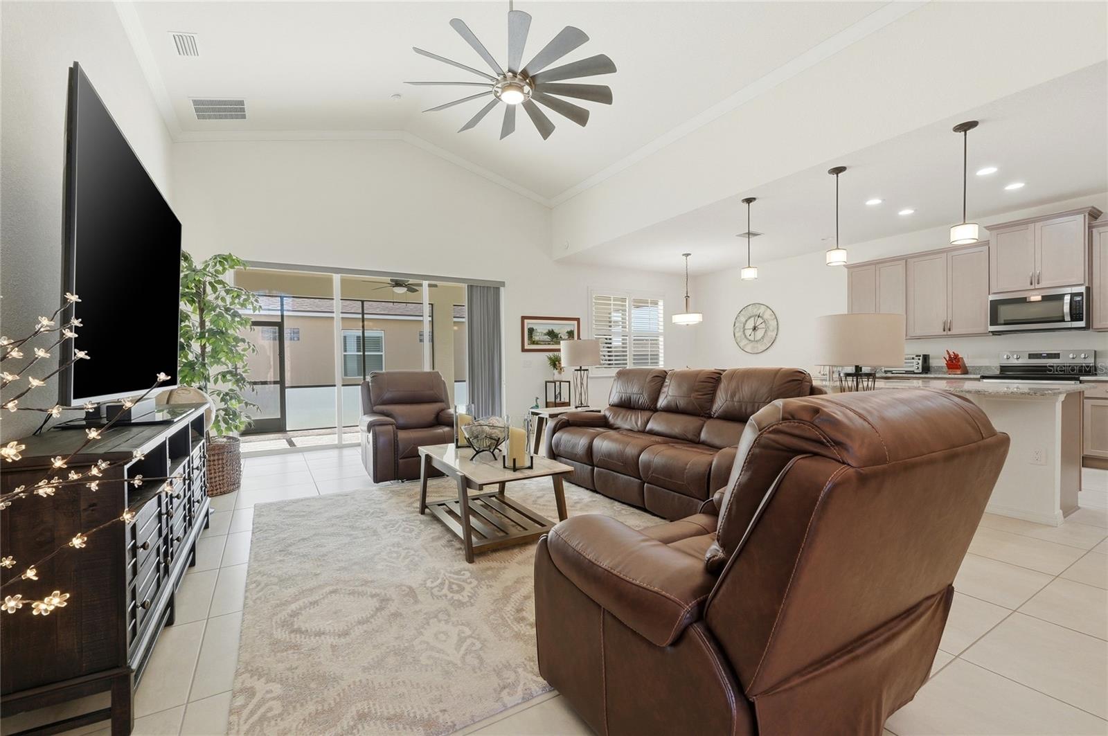 1033 SAWGRASS DR, WINTER HAVEN, FL, 33884
