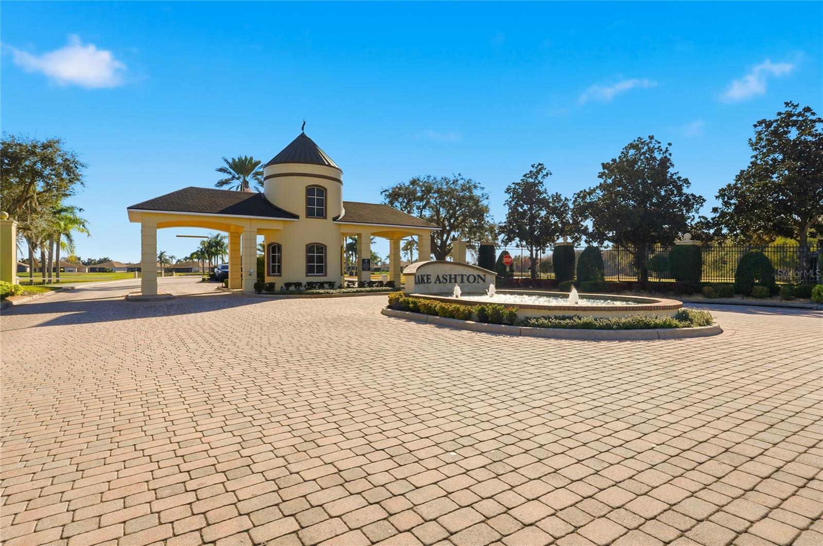 1033 SAWGRASS DR, WINTER HAVEN, FL, 33884