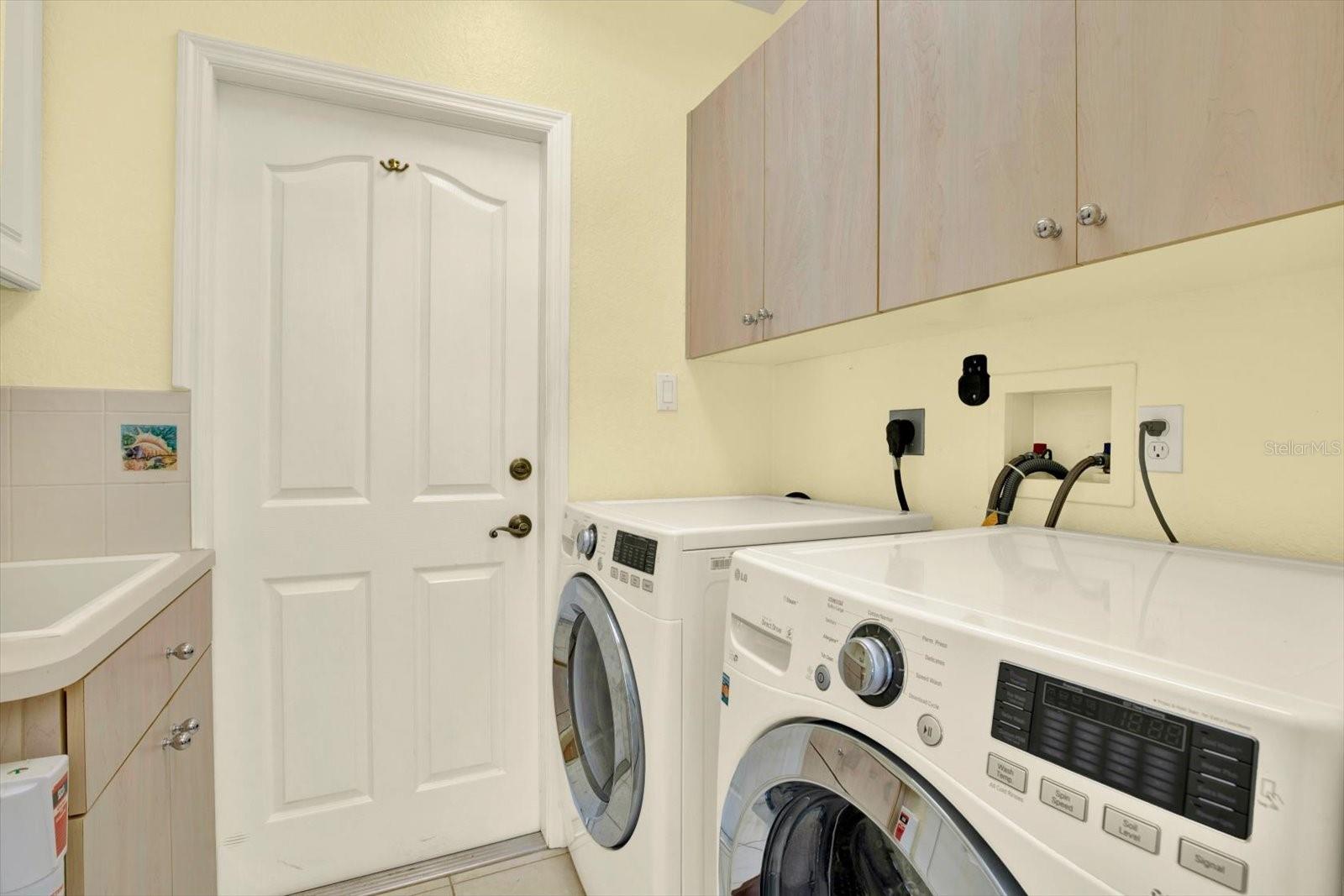 3239 ELLINGTON WAY, NEW PORT RICHEY, FL, 34655