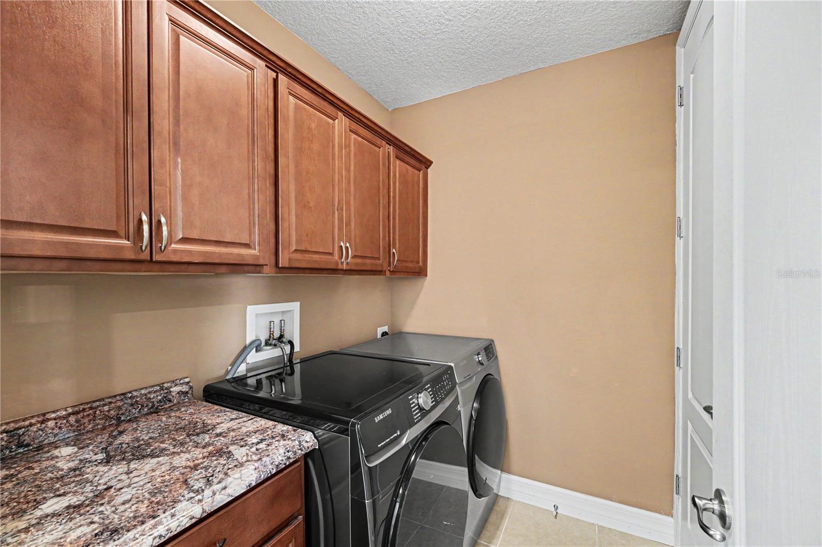 1025 MORGAN CIR NE, PALM BAY, FL, 32905
