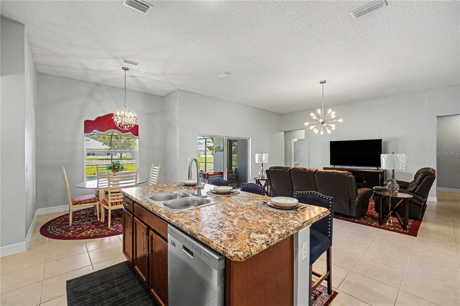 1025 MORGAN CIR NE, PALM BAY, FL, 32905