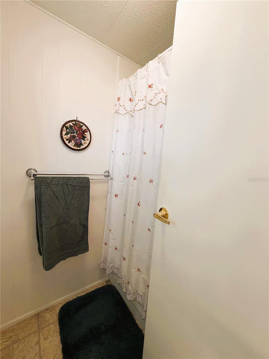 111 CHESTNUT ST, LEESBURG, FL, 34748
