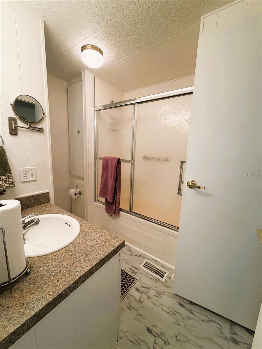 111 CHESTNUT ST, LEESBURG, FL, 34748