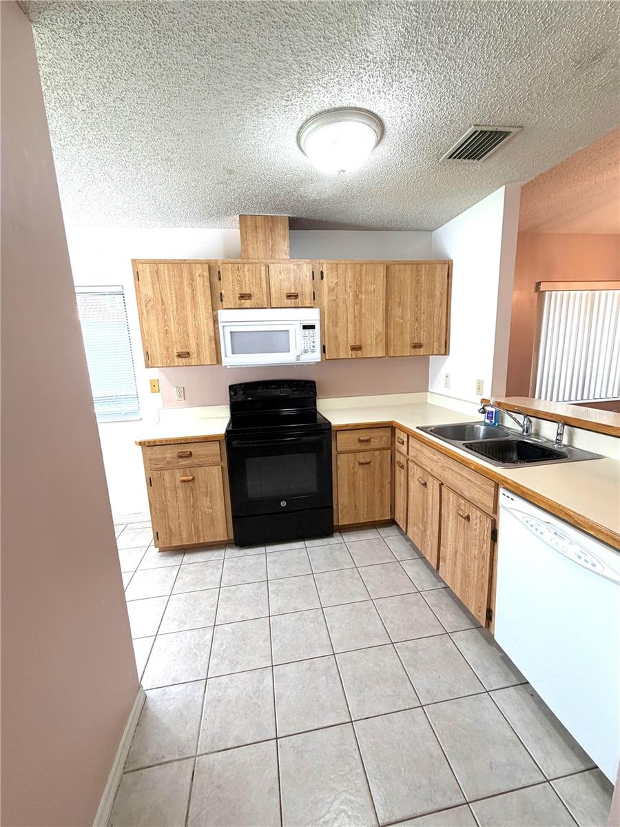 12 WELLWOOD LN #A, PALM COAST, FL, 32164