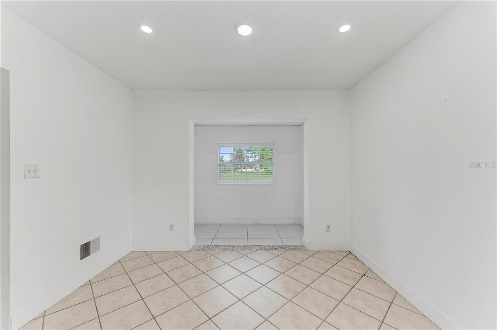 312 WINFIELD WAY, NOKOMIS, FL, 34275