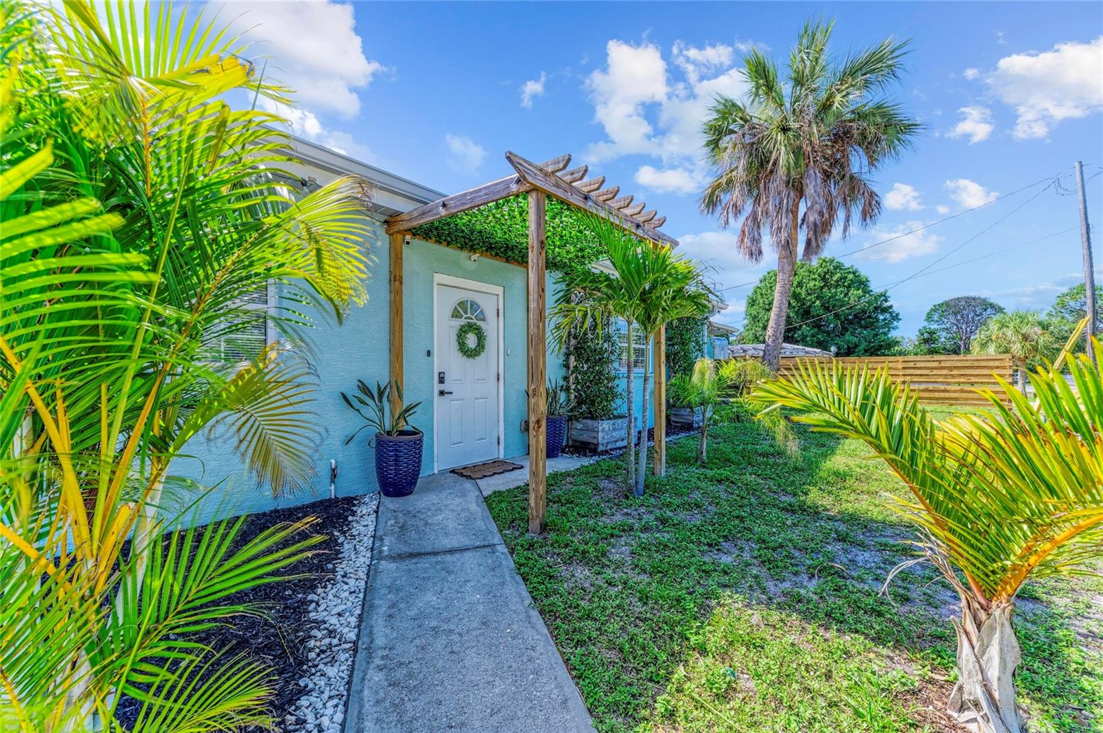 312 WINFIELD WAY, NOKOMIS, FL, 34275