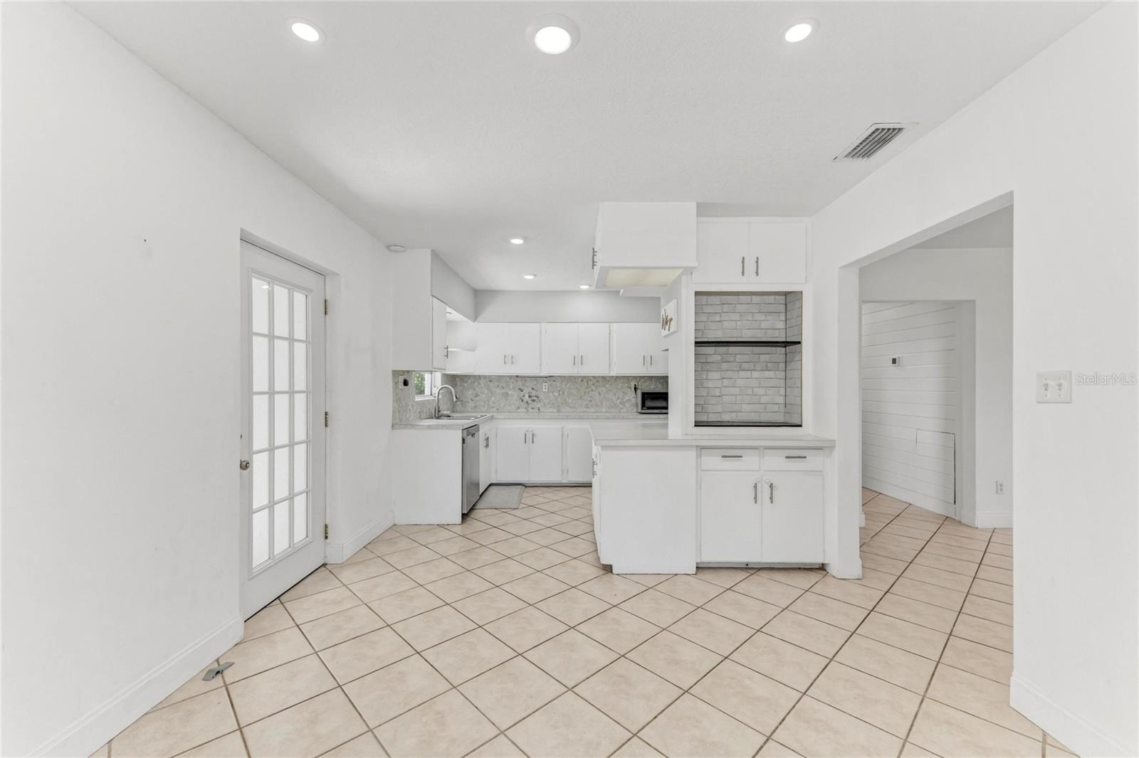 312 WINFIELD WAY, NOKOMIS, FL, 34275