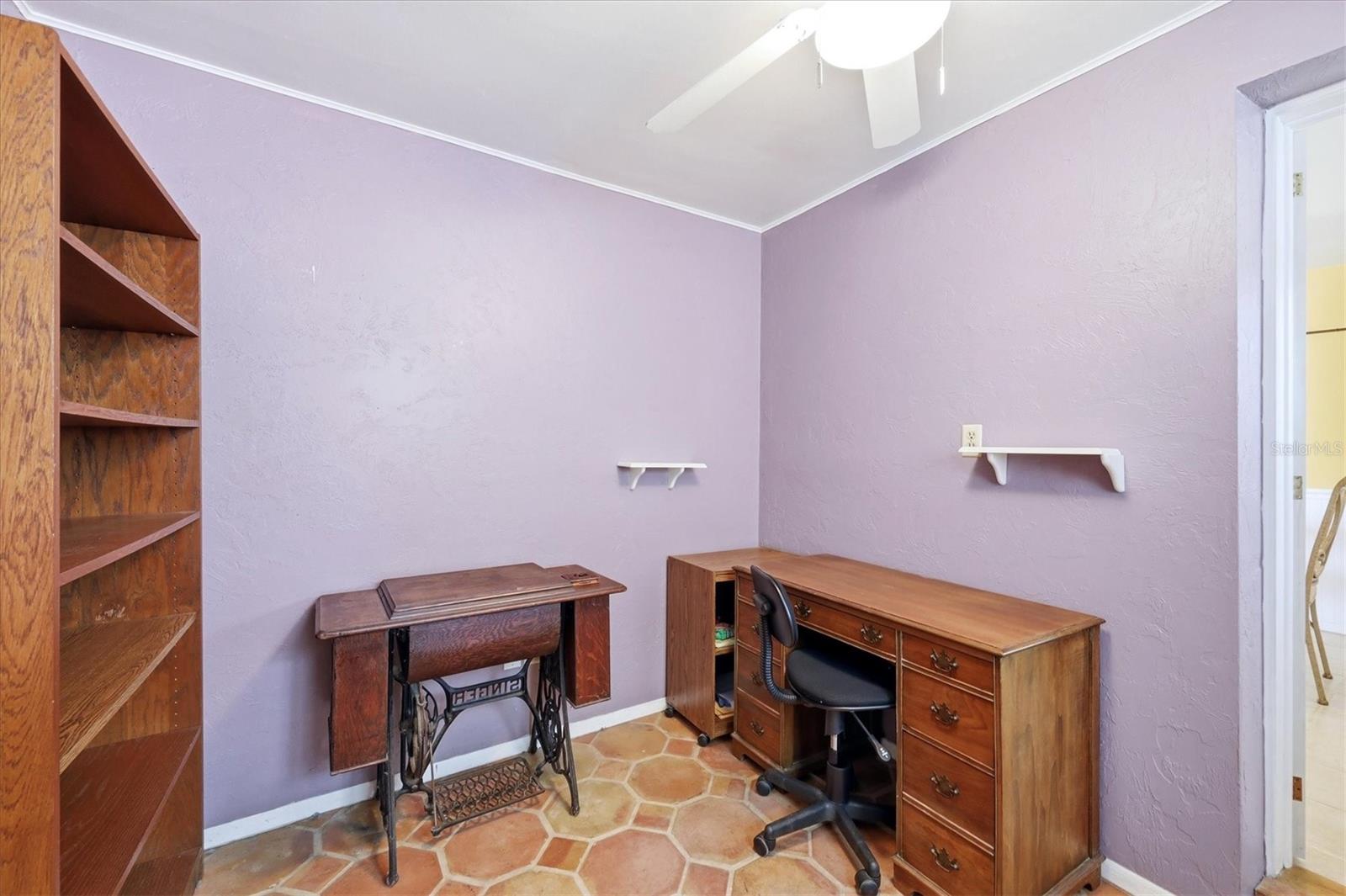 2233 ALICE RD, SARASOTA, FL, 34231