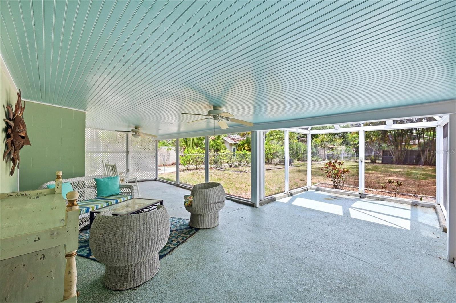 2233 ALICE RD, SARASOTA, FL, 34231