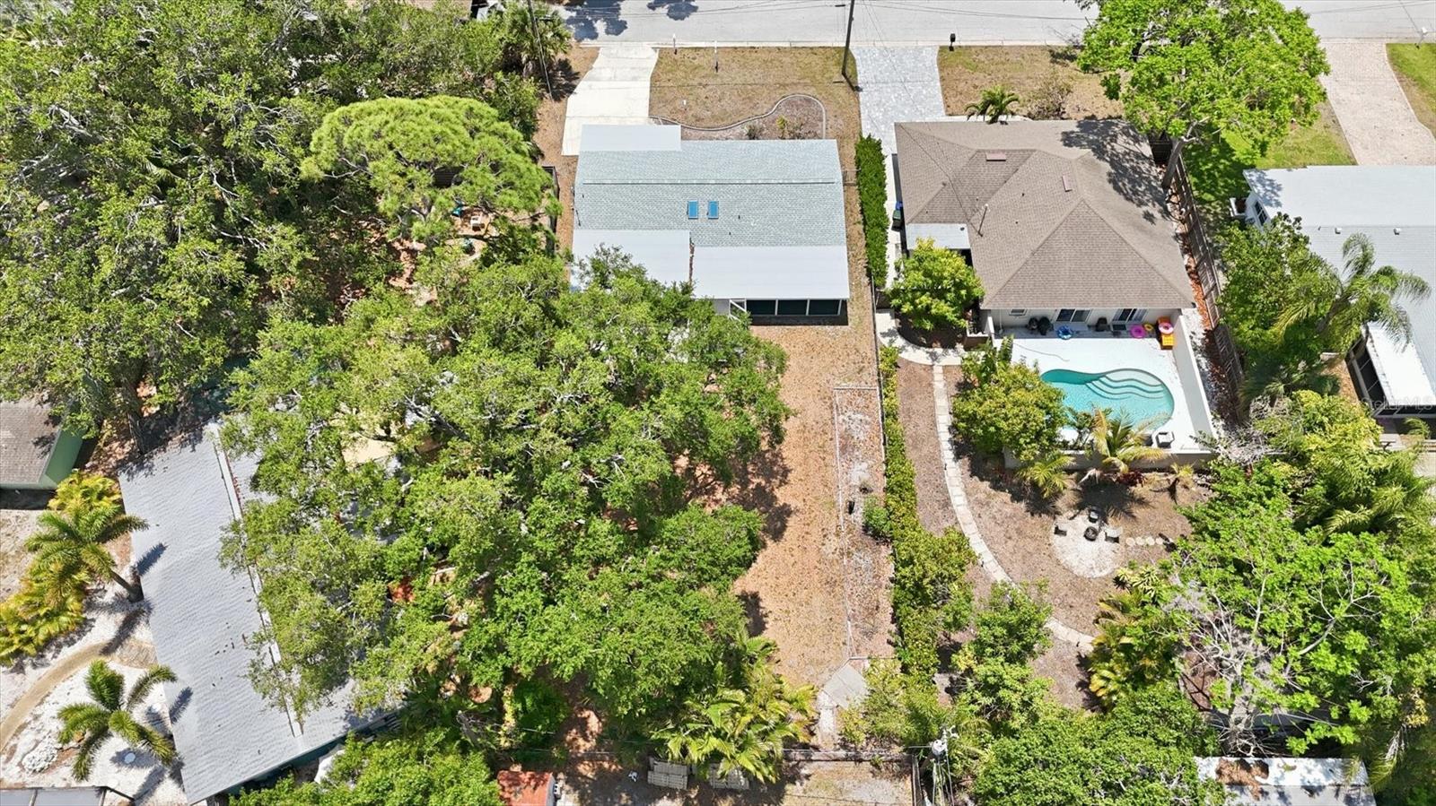 2233 ALICE RD, SARASOTA, FL, 34231