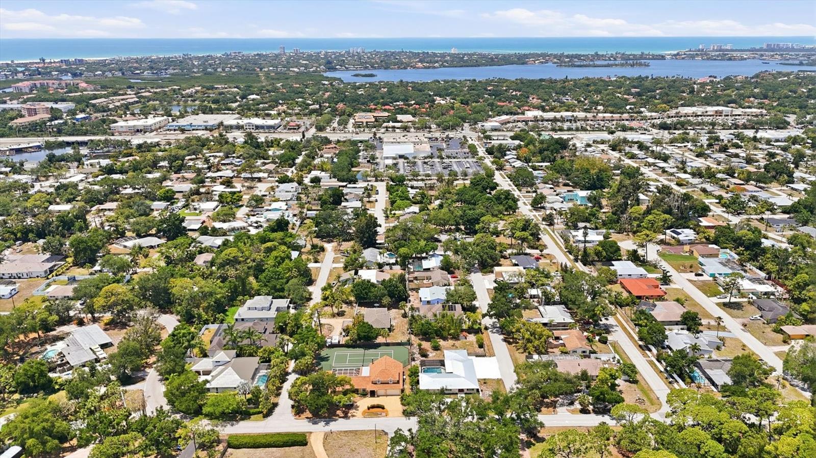 2233 ALICE RD, SARASOTA, FL, 34231