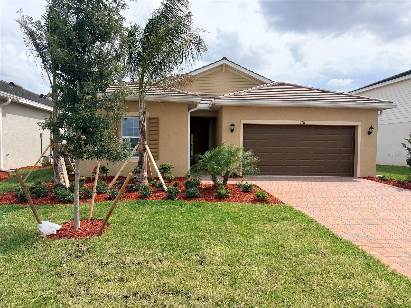 3917 PASSION VINE DR, ALVA, FL, 33920