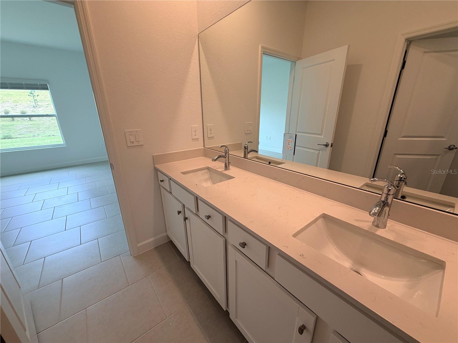 3917 PASSION VINE DR, ALVA, FL, 33920
