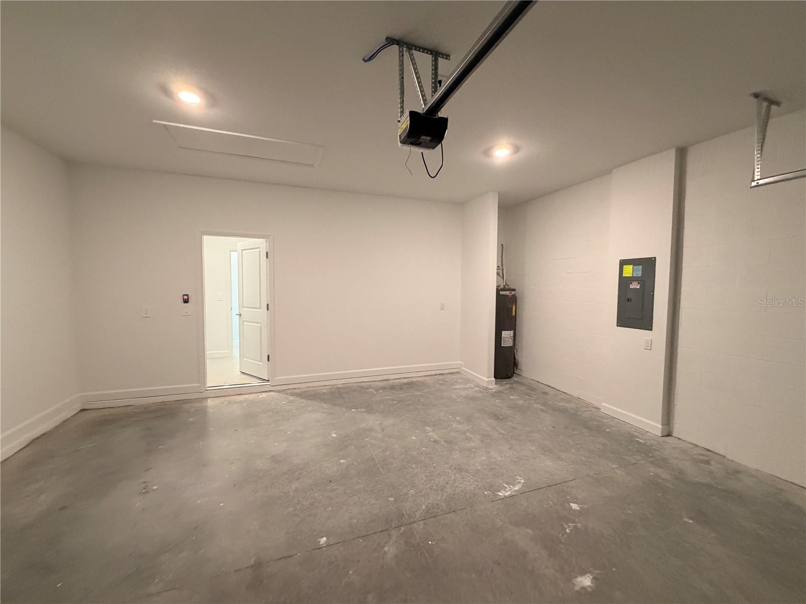 3917 PASSION VINE DR, ALVA, FL, 33920