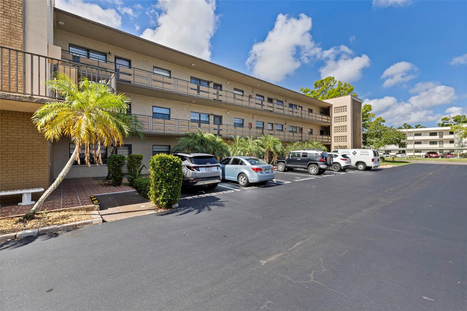 5975 TERRACE PARK DR N #204, ST PETERSBURG, FL, 33709