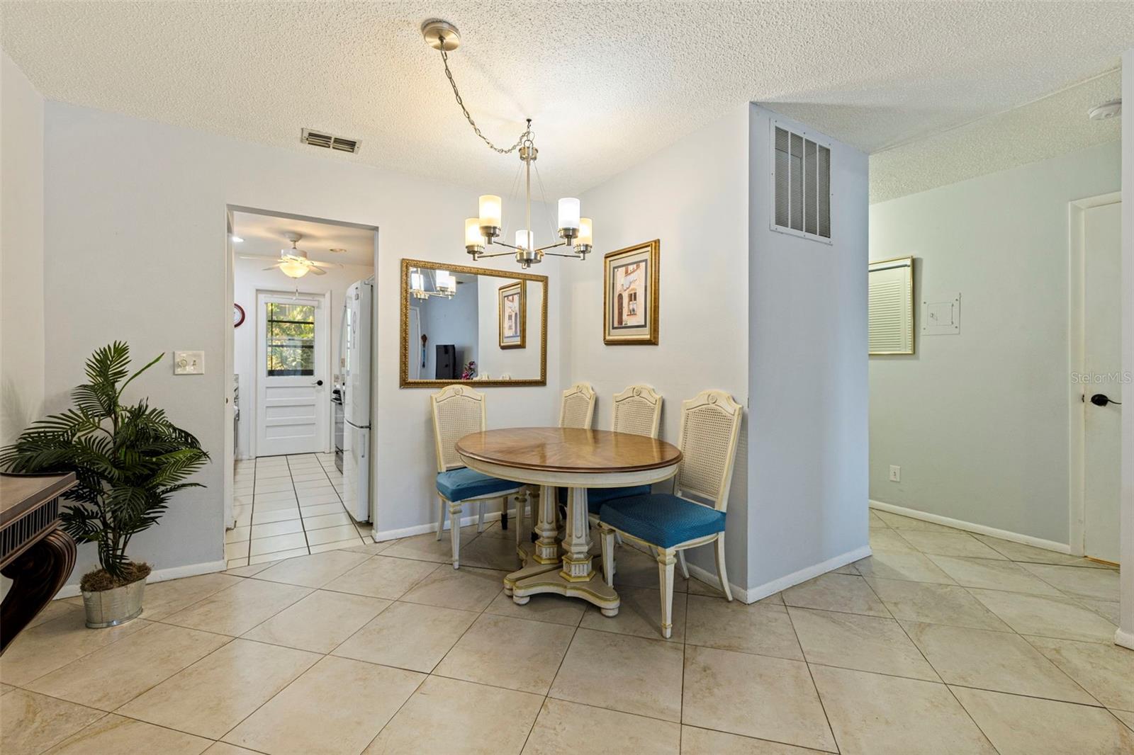 5975 TERRACE PARK DR N #204, ST PETERSBURG, FL, 33709
