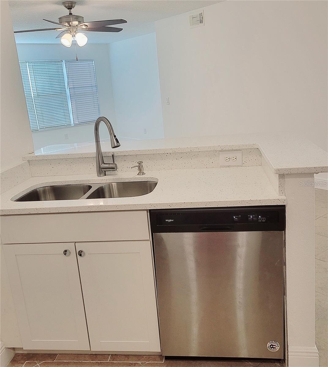 4528 COMMANDER DR #2011, ORLANDO, FL, 32822