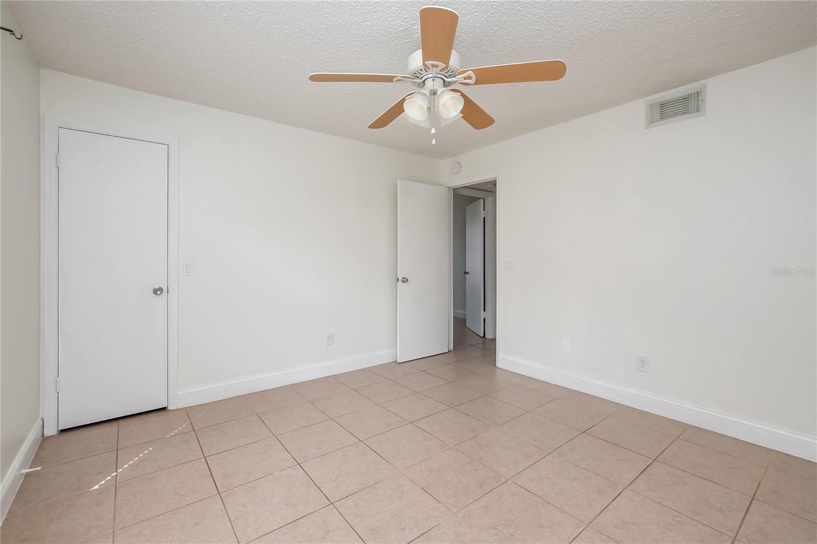 4528 COMMANDER DR #2011, ORLANDO, FL, 32822