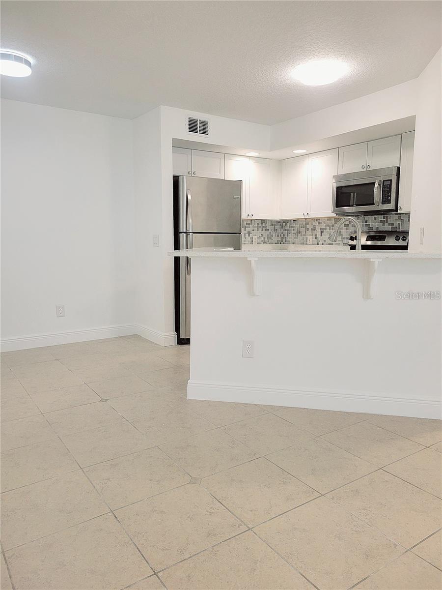 4528 COMMANDER DR #2011, ORLANDO, FL, 32822