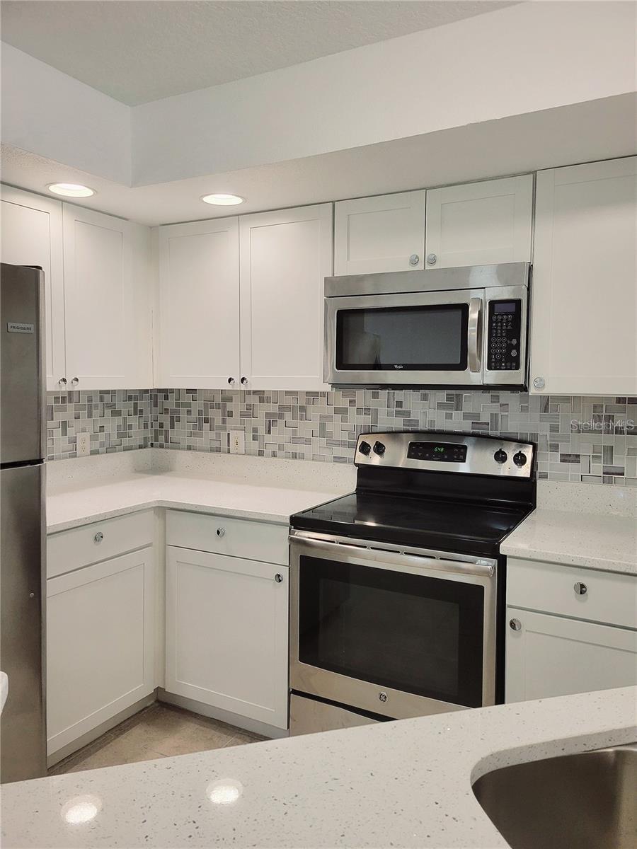 4528 COMMANDER DR #2011, ORLANDO, FL, 32822