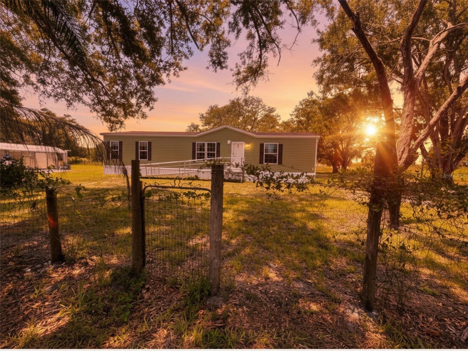 9827 SE HOTH RD, ARCADIA, FL, 34266