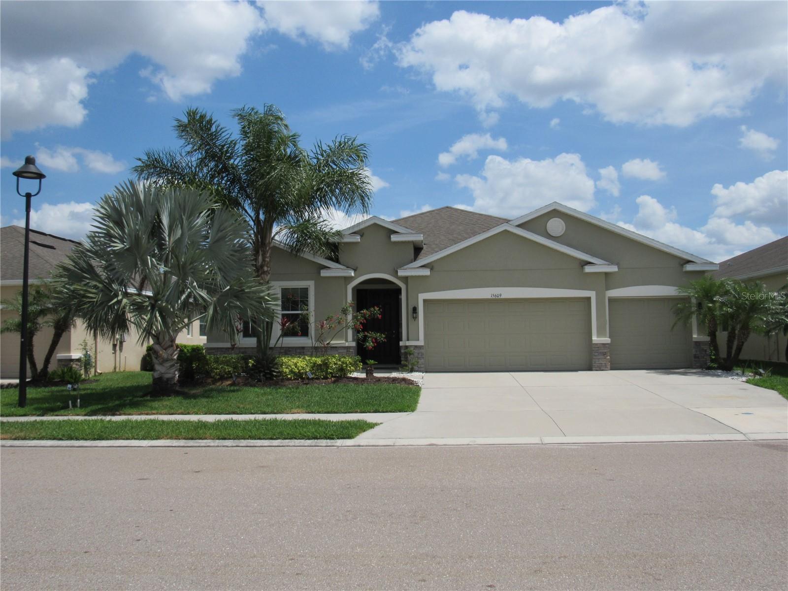 15609 TRINITY FALL WAY, BRADENTON, FL, 34212