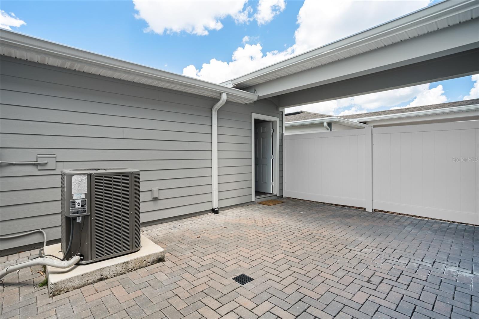 10449 FOLLY BEACH RD, ORLANDO, FL, 32827