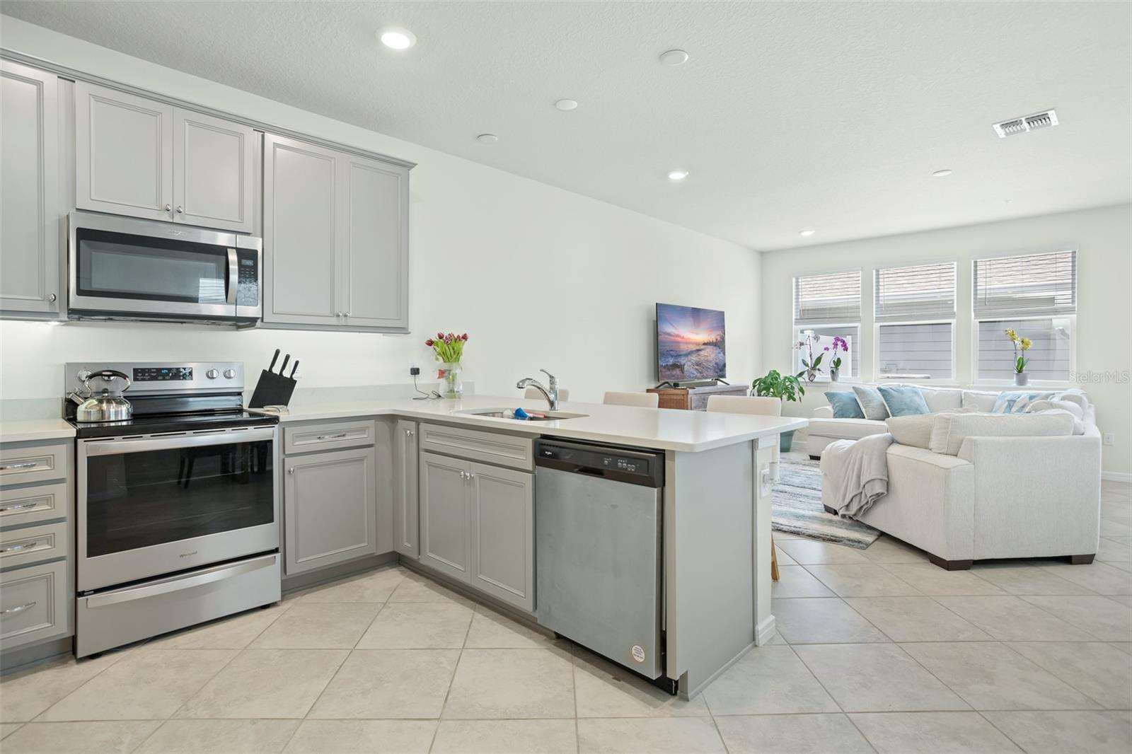 10449 FOLLY BEACH RD, ORLANDO, FL, 32827