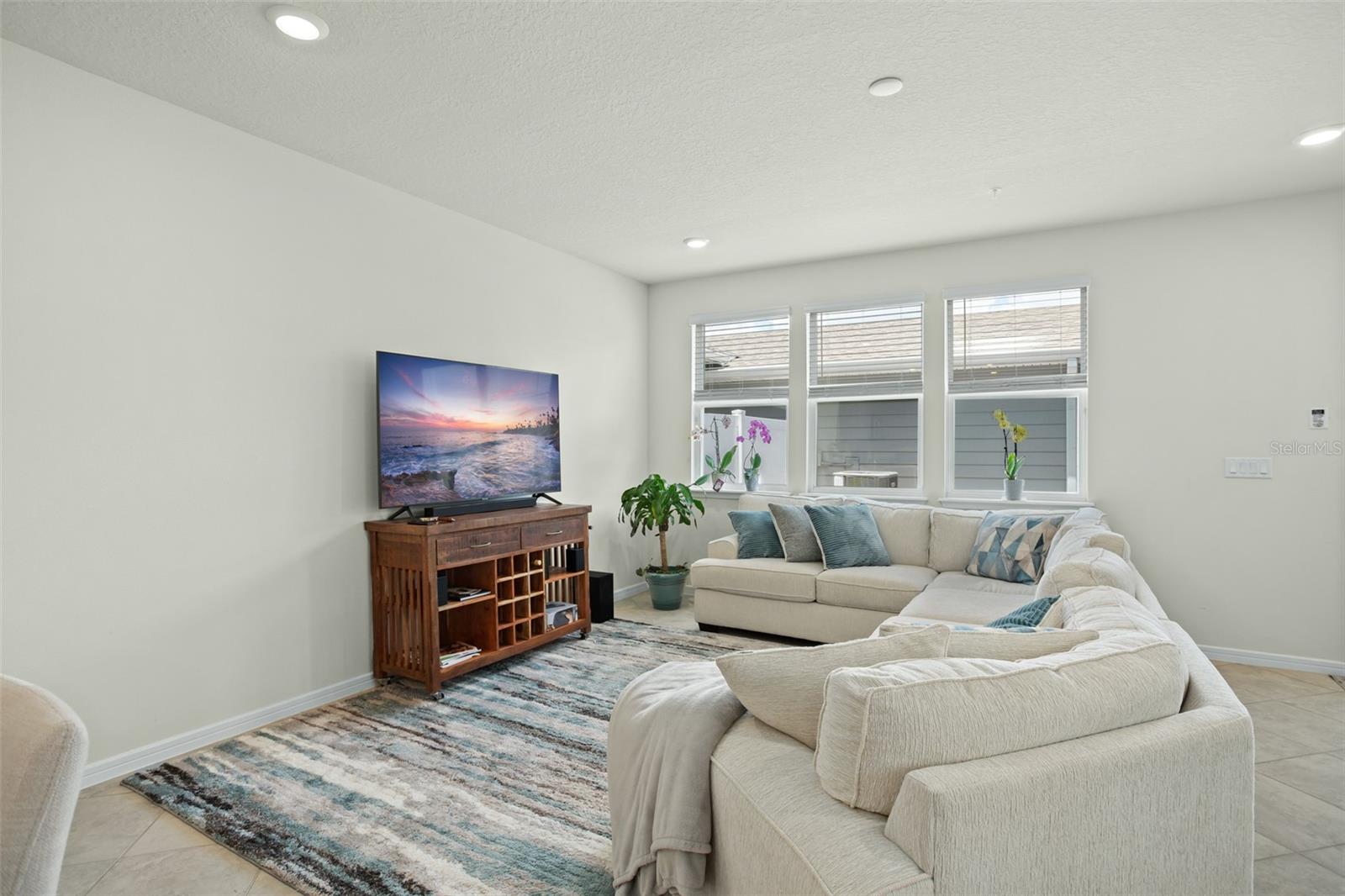 10449 FOLLY BEACH RD, ORLANDO, FL, 32827