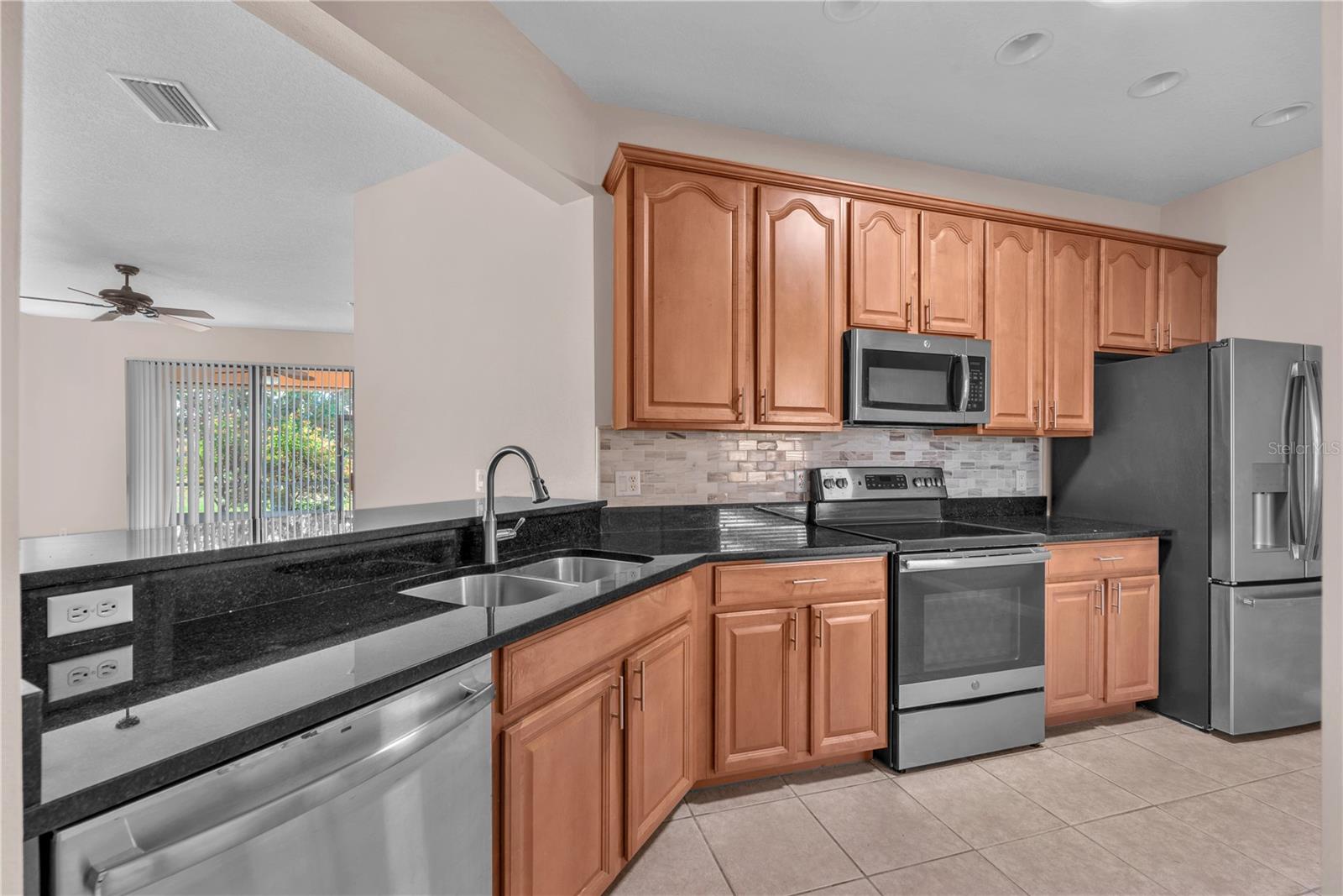 107 SHELL FALLS DR, APOLLO BEACH, FL, 33572