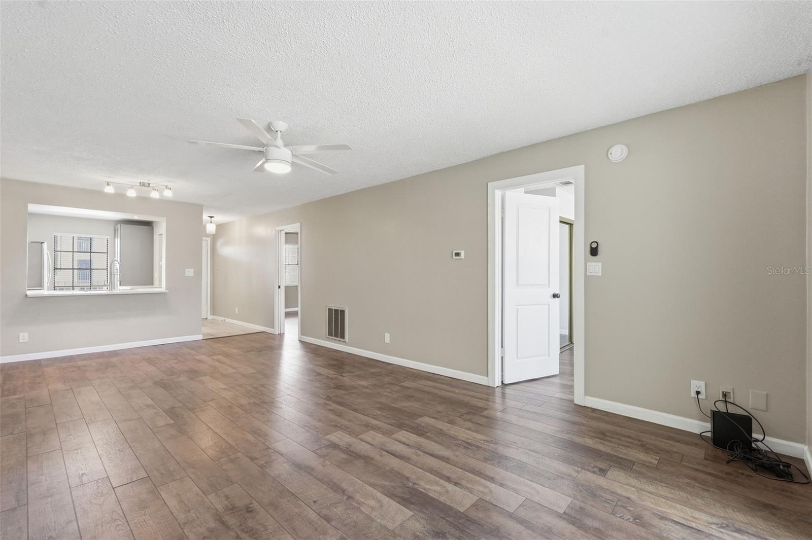 340 CAUSEWAY BLVD #107, DUNEDIN, FL, 34698