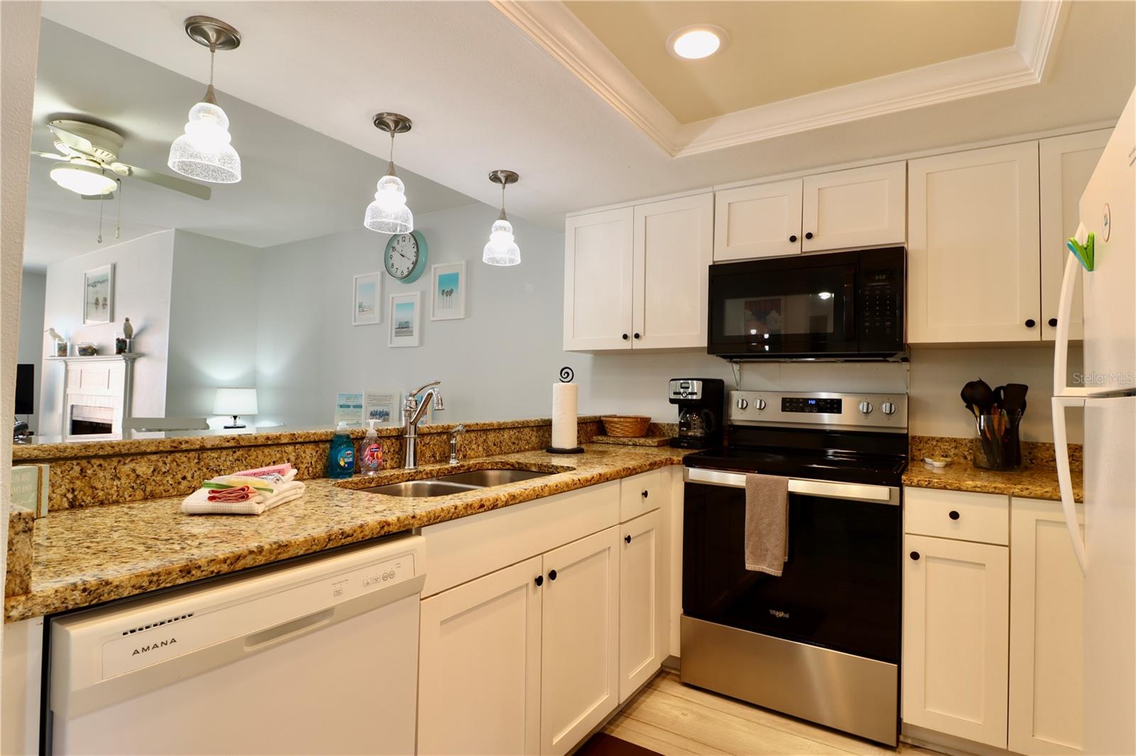 18400 GULF BLVD #2103, INDIAN SHORES, FL, 33785
