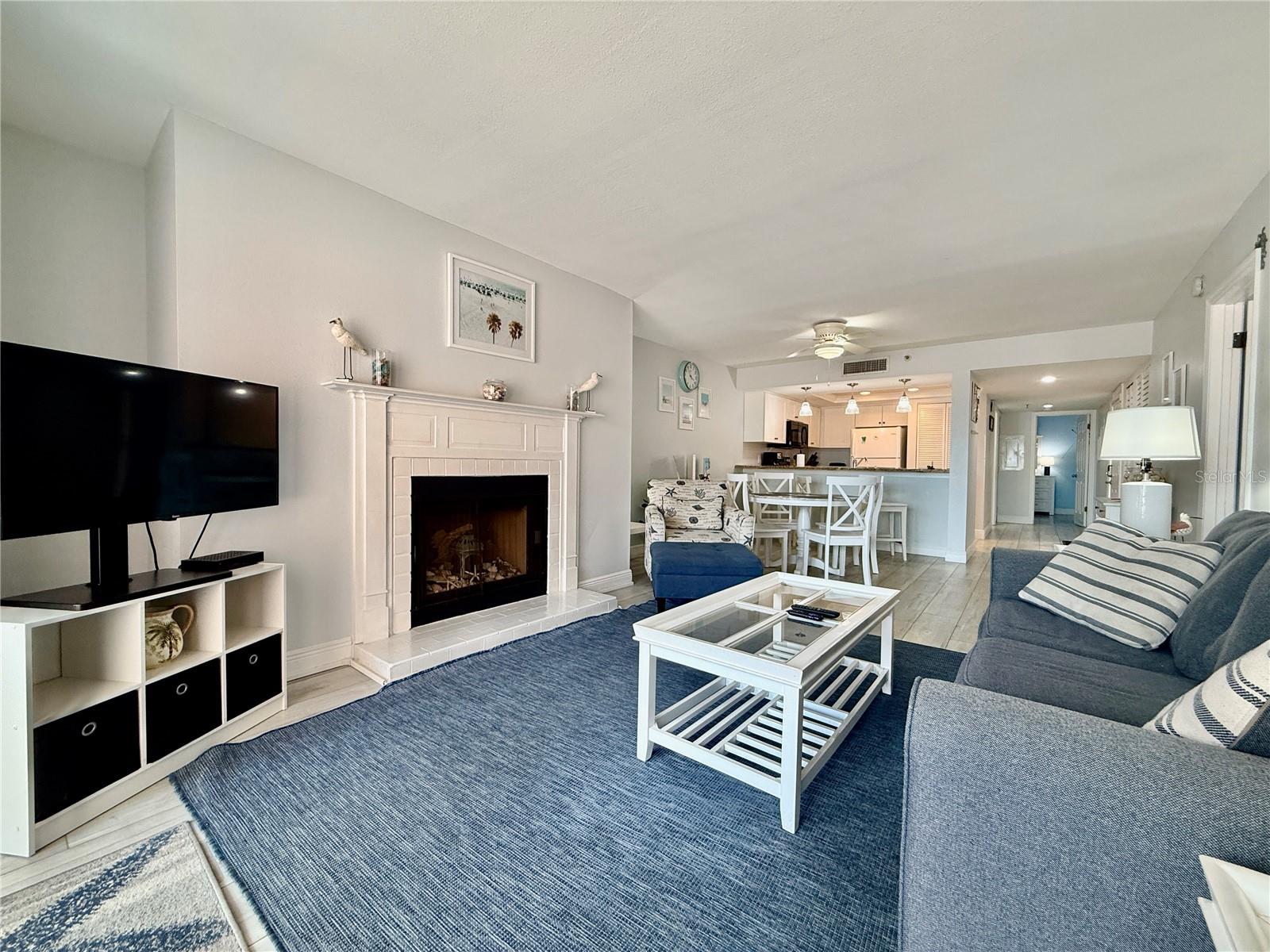 18400 GULF BLVD #2103, INDIAN SHORES, FL, 33785