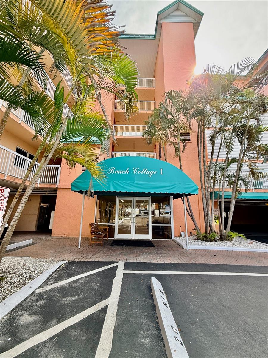 18400 GULF BLVD #2103, INDIAN SHORES, FL, 33785
