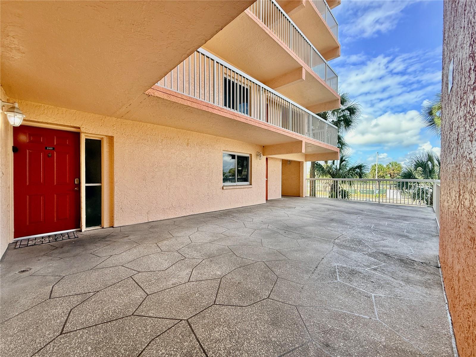 18400 GULF BLVD #2103, INDIAN SHORES, FL, 33785