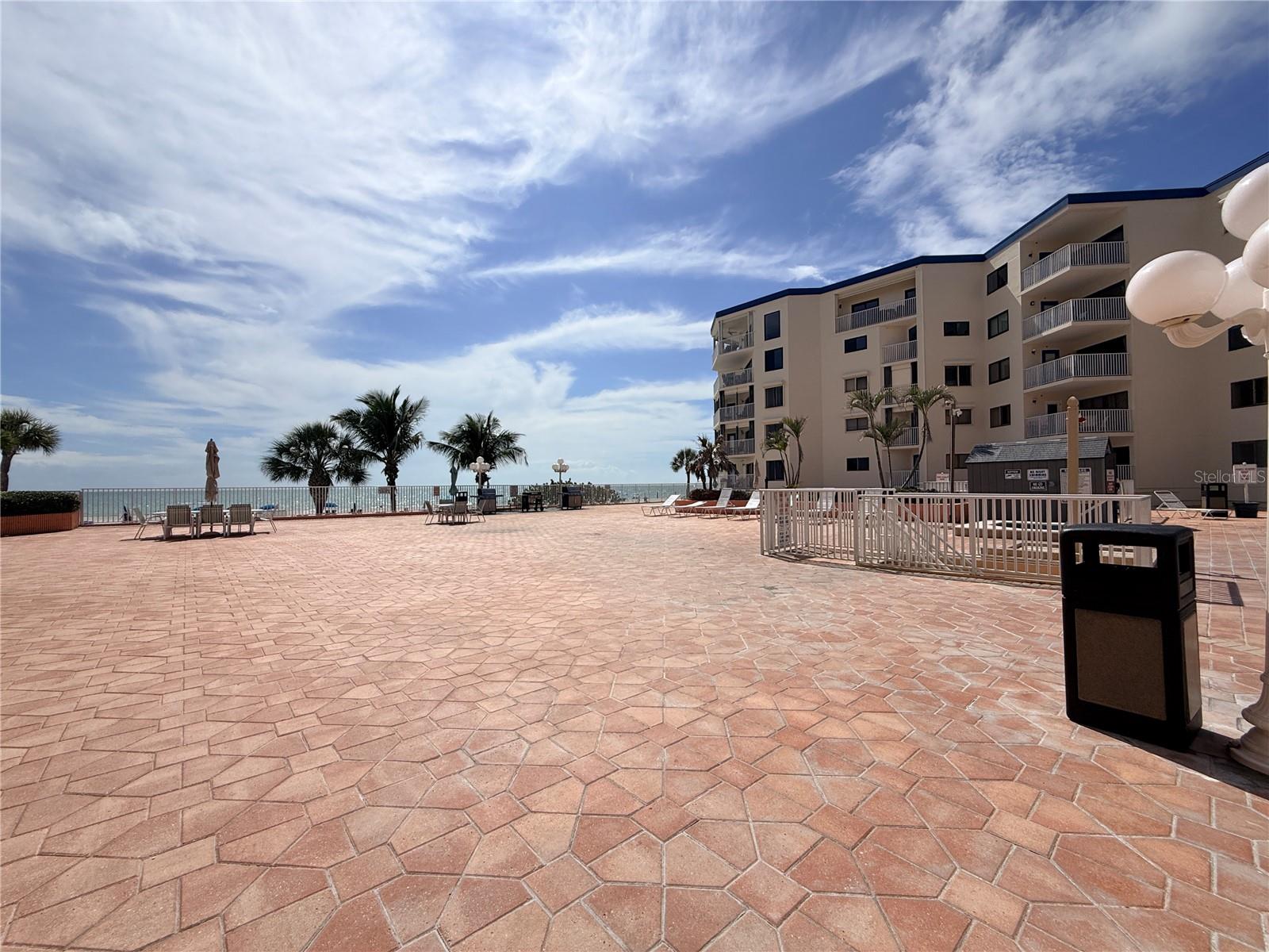 18400 GULF BLVD #2103, INDIAN SHORES, FL, 33785