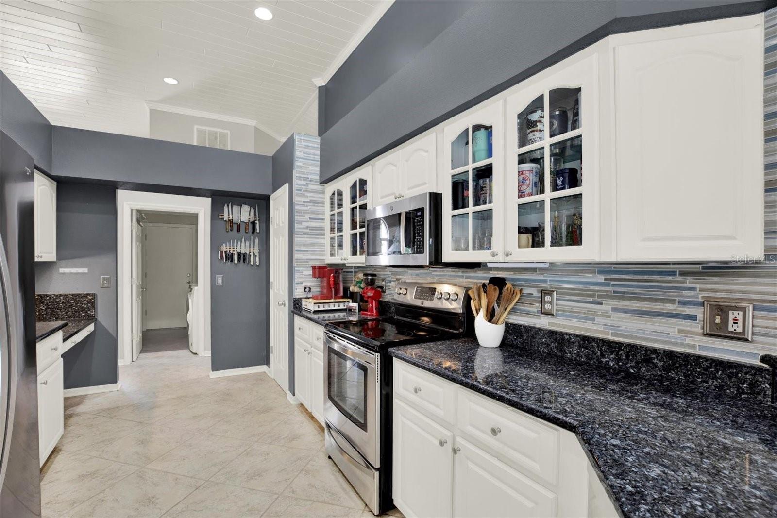 9042 BRELAND DR, TAMPA, FL, 33626